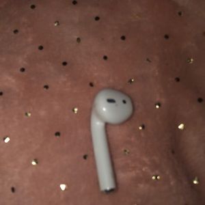 Left airpod